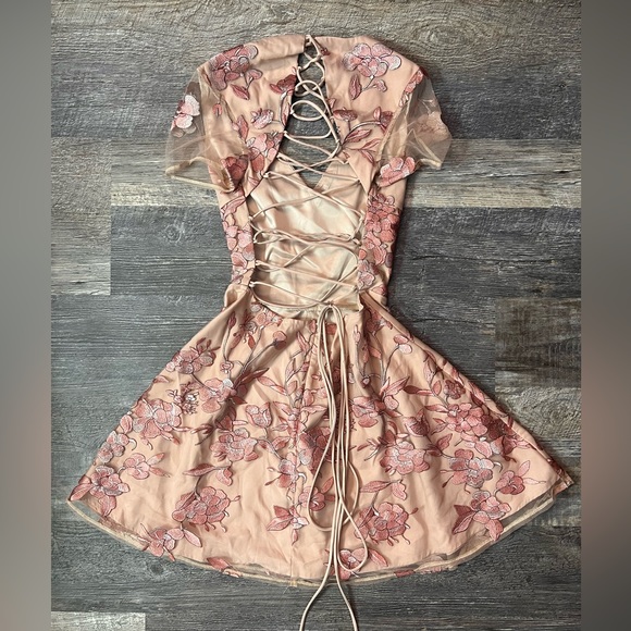 Two Sisters the Label SASKIA DRESS - Picture 4 of 5